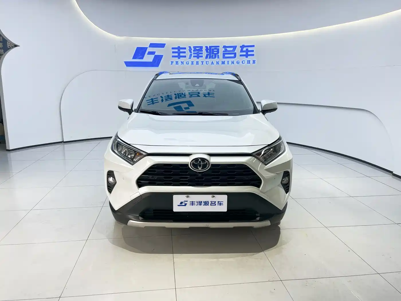 Toyota RAV4 Rongfang 2022 2.0L CVT 2WD Trend Plus Edition фото 2
