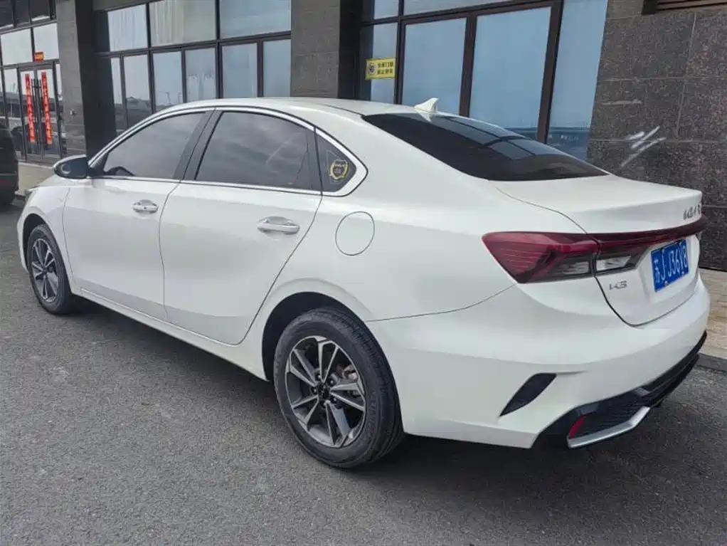 KIA K3