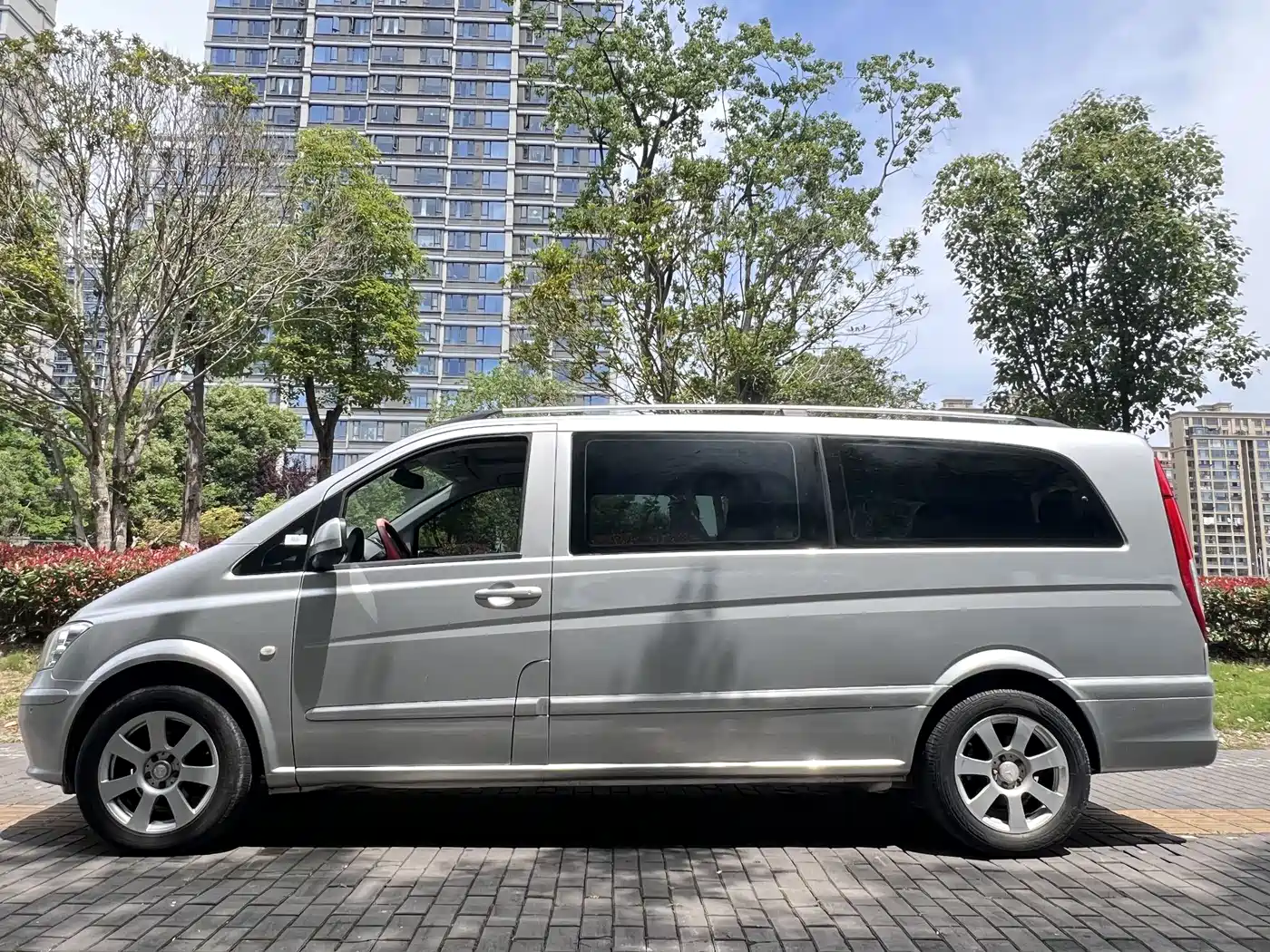 Mercedes-Benz Vito 2011 2.5L Business Edition фото 4