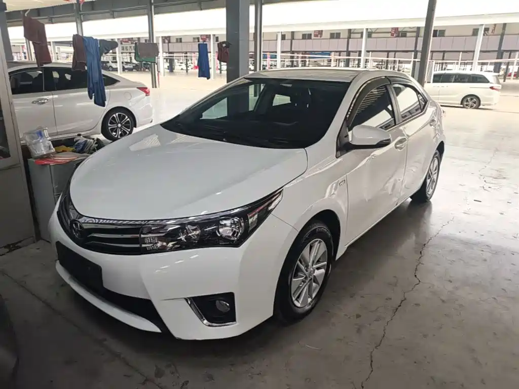 Toyota Corolla 2017 Facelift 1.6L S-CVT GL фото 2