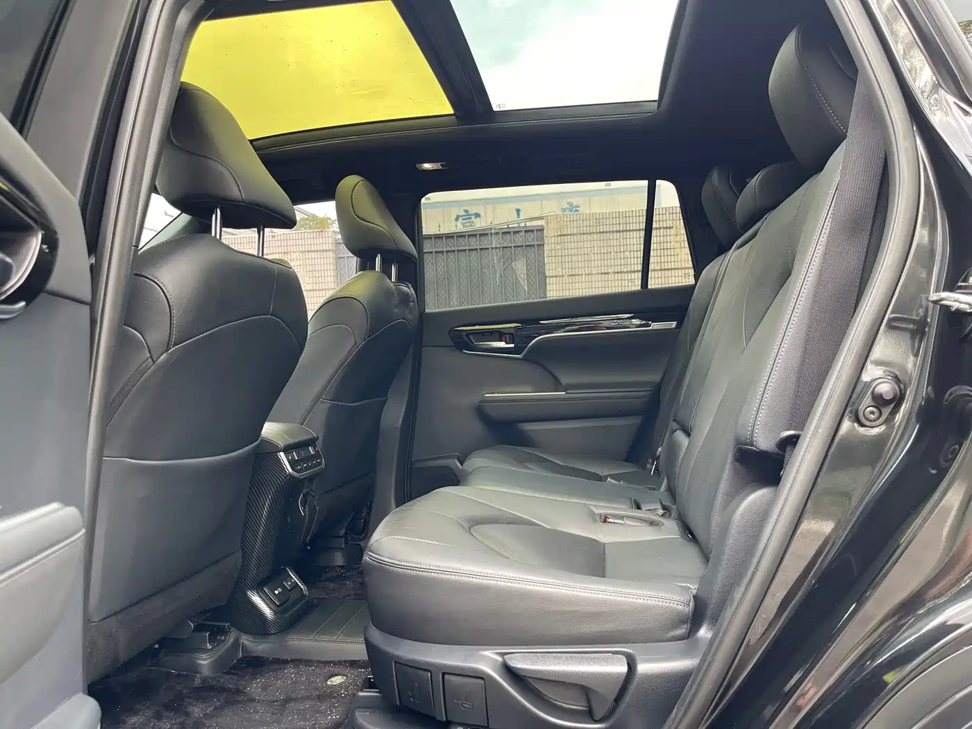 Toyota Crown Kluger 2021 2.5L HEV AWD Flagship Edition фото 6