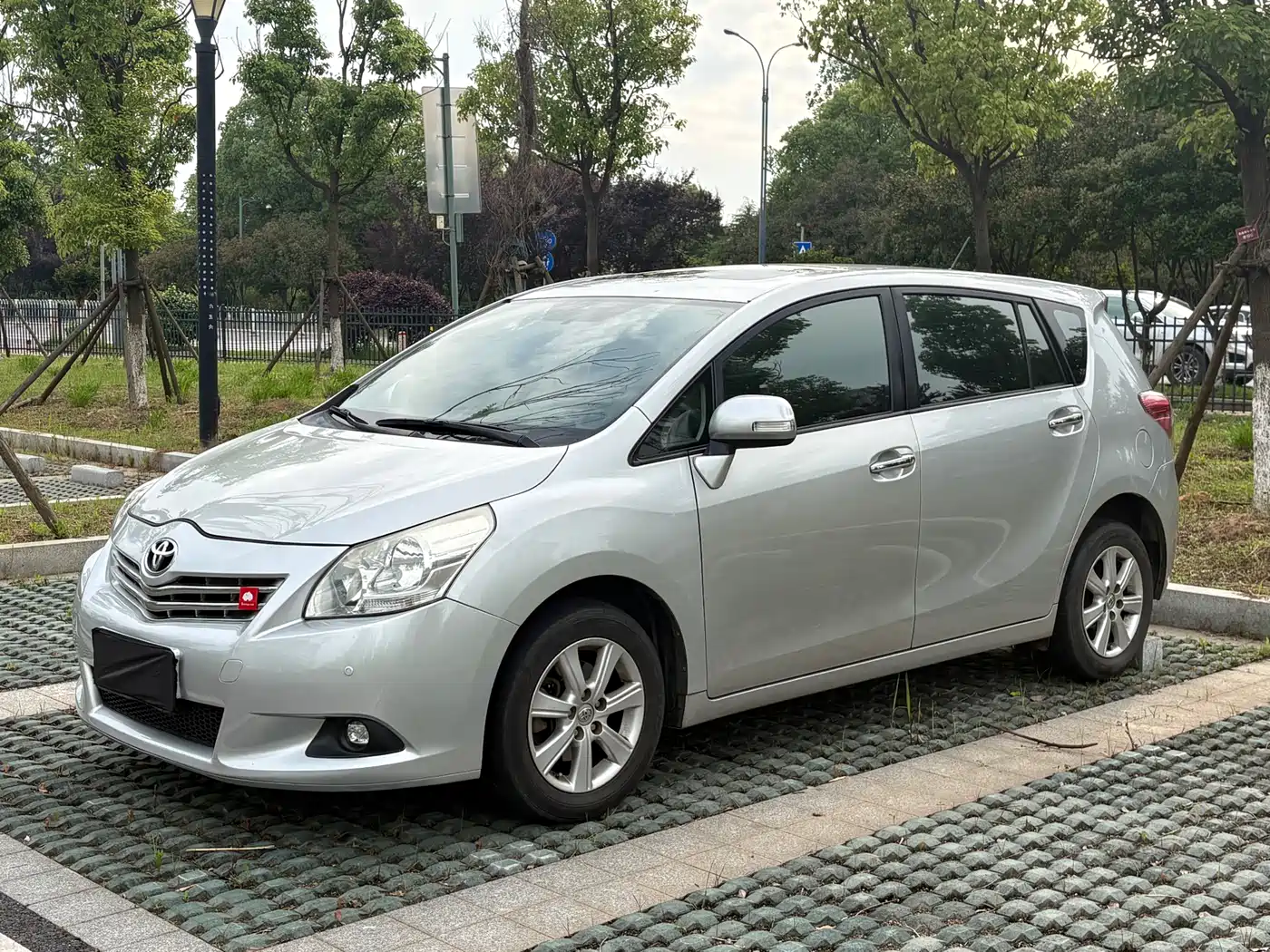 Toyota E'Z 2011 180E CVT Elite Edition