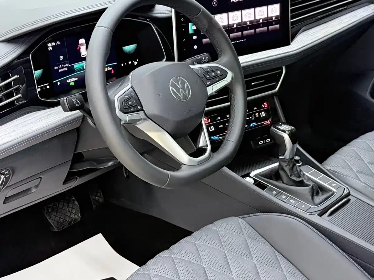 Volkswagen Sagitar 2023 280TSI DSG Surpass Plus Edition фото 7
