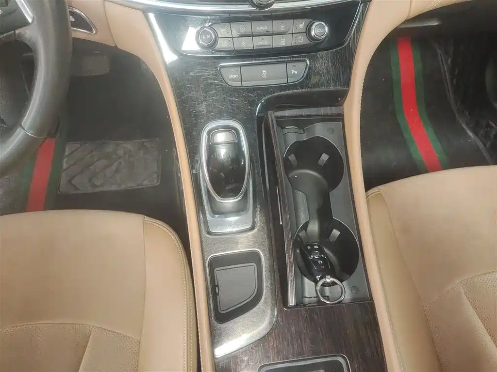 Buick LaCrosse 2016 20T Elite Type фото 14