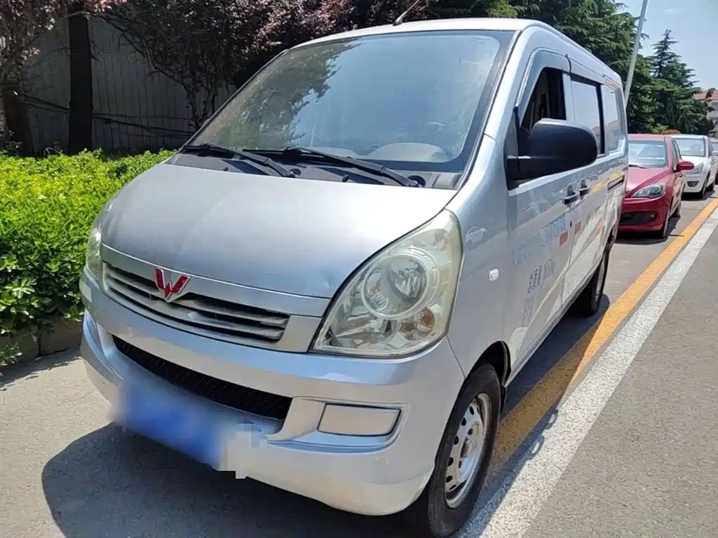 Wuling Motors Wuling Rongguang 2019 1.2L S utility van standard model 5 seats