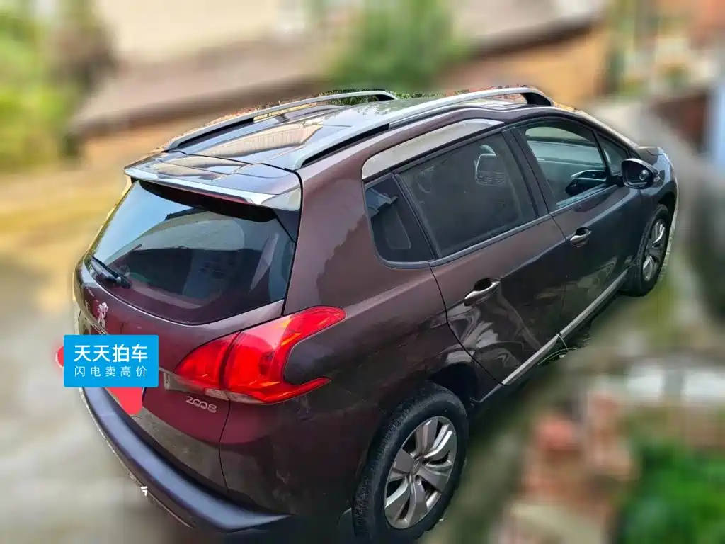 Фото 2 - Peugeot 2008