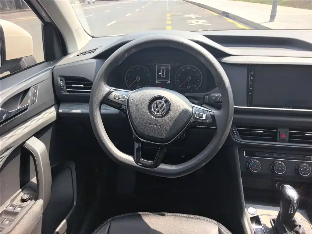 Volkswagen Tharu 2020 280TSI 2WD Trend Edition China VI фото 11