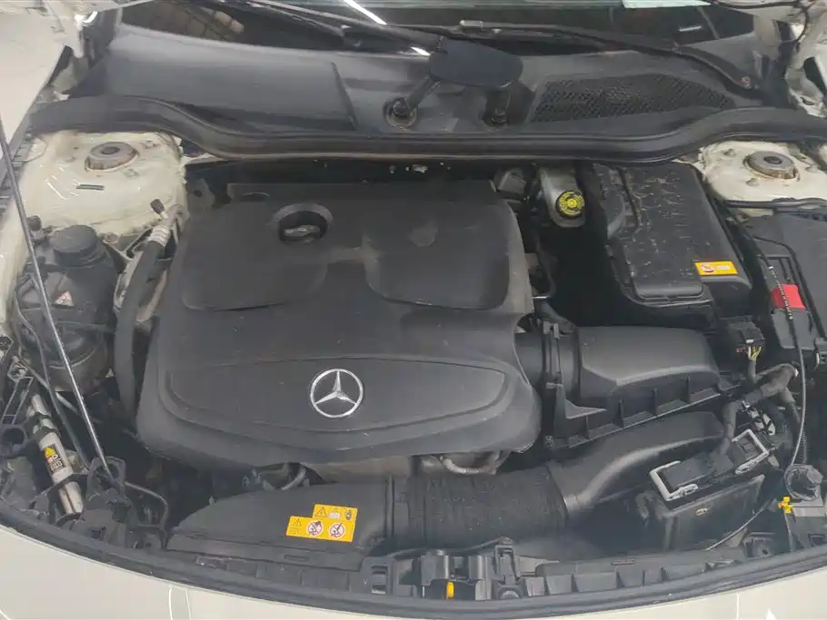 Mercedes-Benz CLA (Import) 2016 Facelift CLA 220 4MATIC фото 10