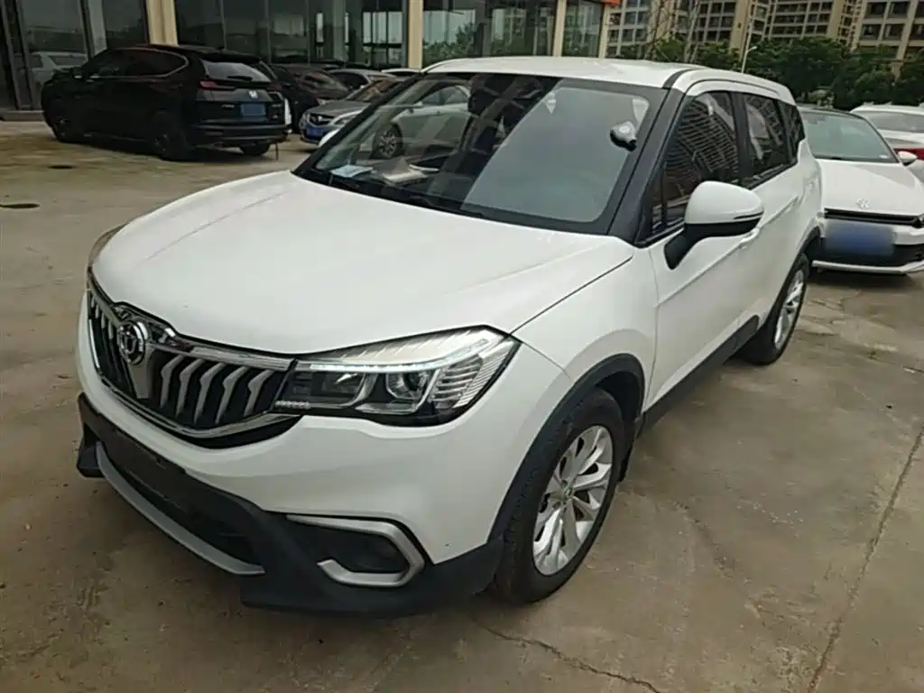 Zhonghua V3 2019 2017 1.5L Manual Comfort