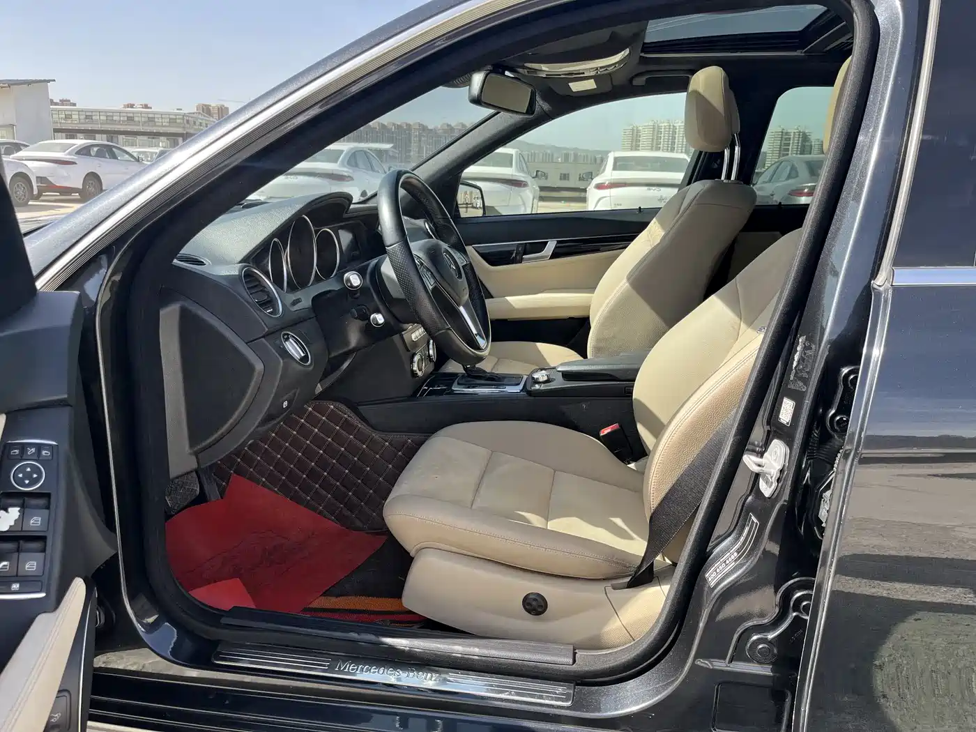 Mercedes-Benz C-Class 2013 C 260 Fashion Grand Edition фото 3