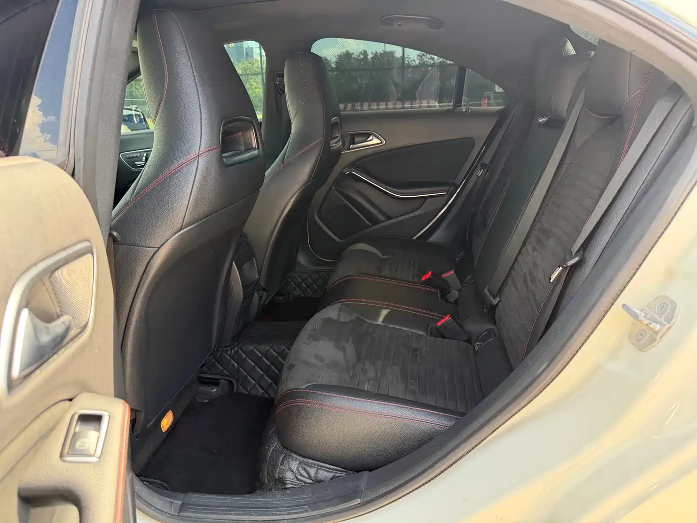 Mercedes-Benz CLA (Import) 2017 CLA 220 4MATIC фото 10
