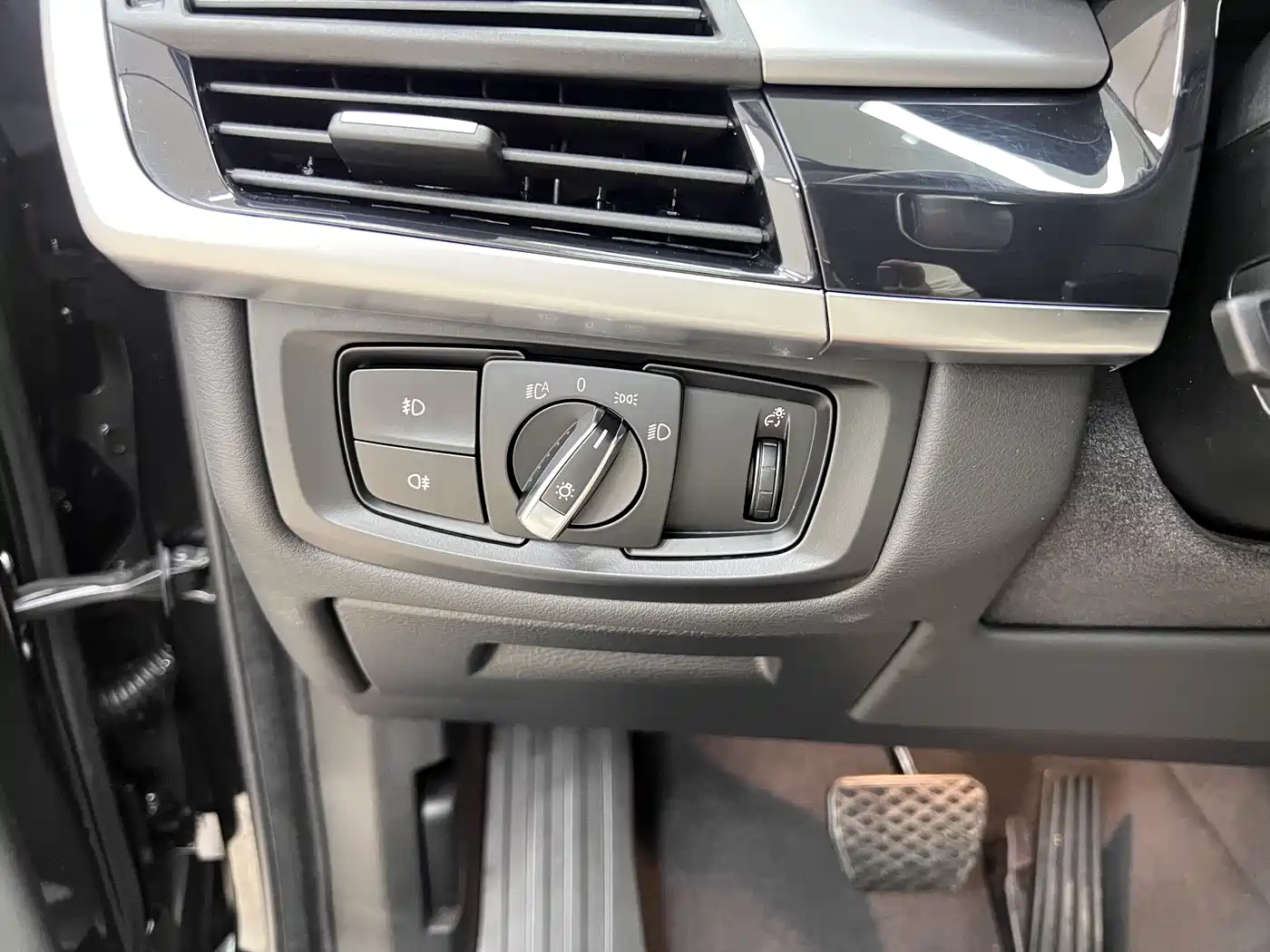 BMW X6 2018 xDrive35i Leading Model фото 19