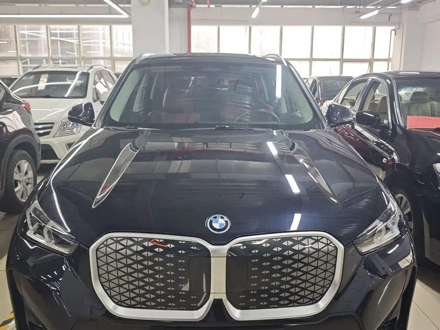 BMW iX1 2023 eDrive25L M Sport Package фото 3