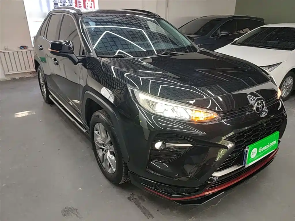Toyota Wildlander 2022 2.0L CVT FWD Luxury Edition фото 4