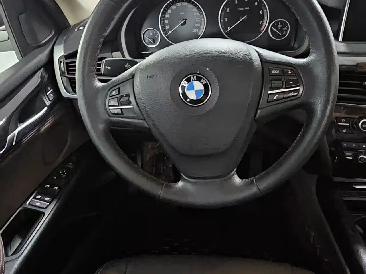 BMW X5 (Import) 2015 xDrive28i фото 11