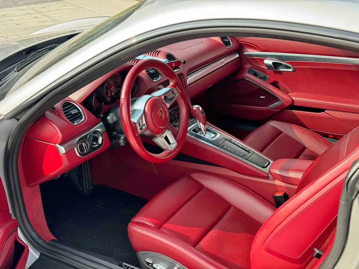 Porsche 718 2020 Cayman 2.0T фото 2