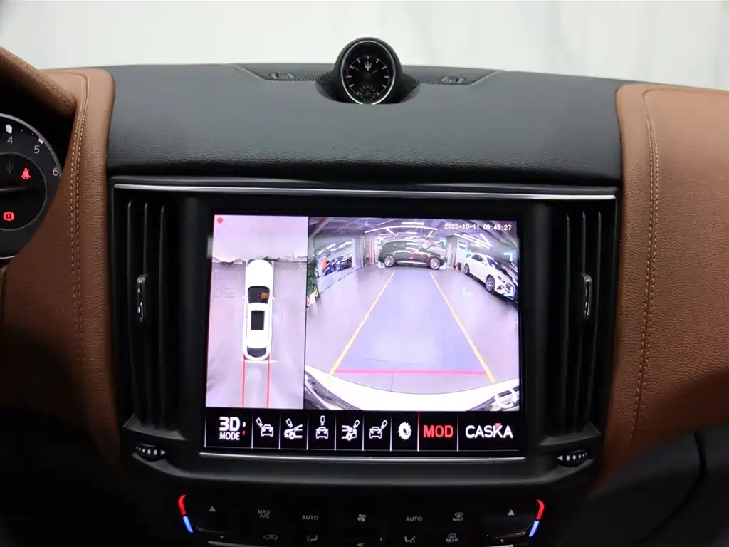 Maserati Levante 2023 3.0T Modena фото 15