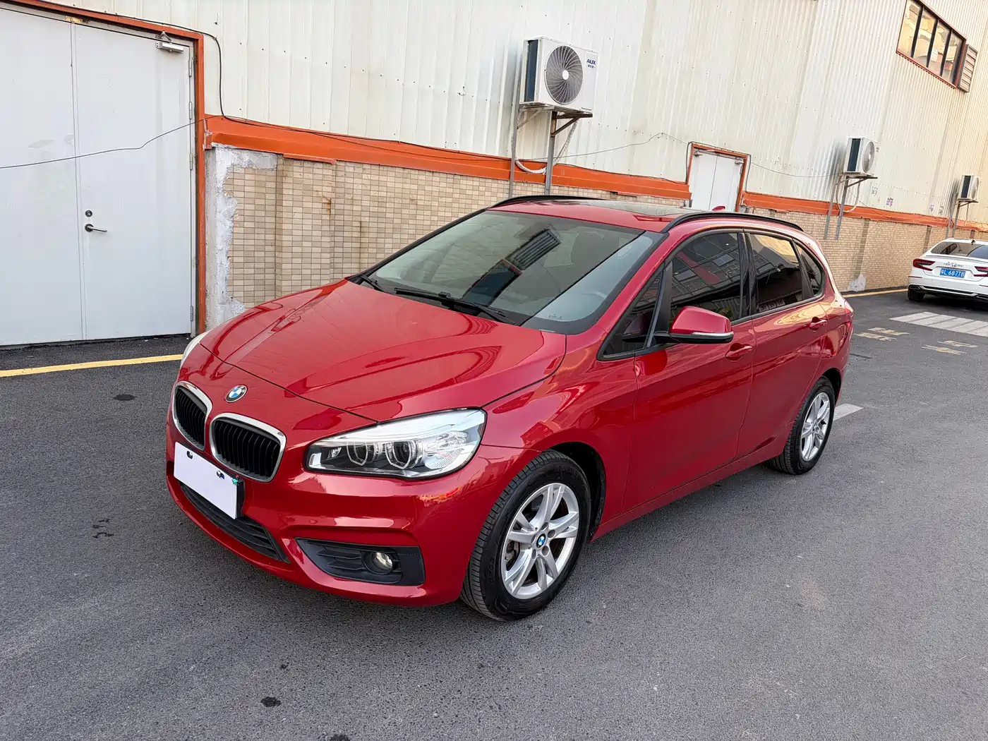 BMW 2 Series Touring 2016 218i Leading
