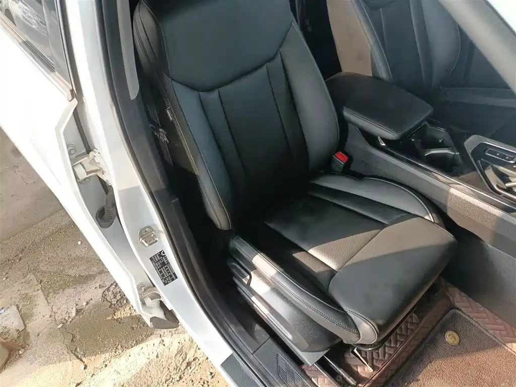 Wuling Motors Wuling Xingchen 2022 2021 1.5T CVT Starlight Edition