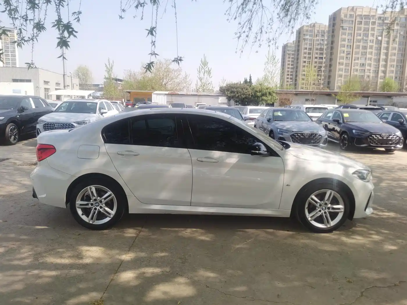 BMW 1 Series 2021 Facelift 120i M Sport Shadow Edition фото 6