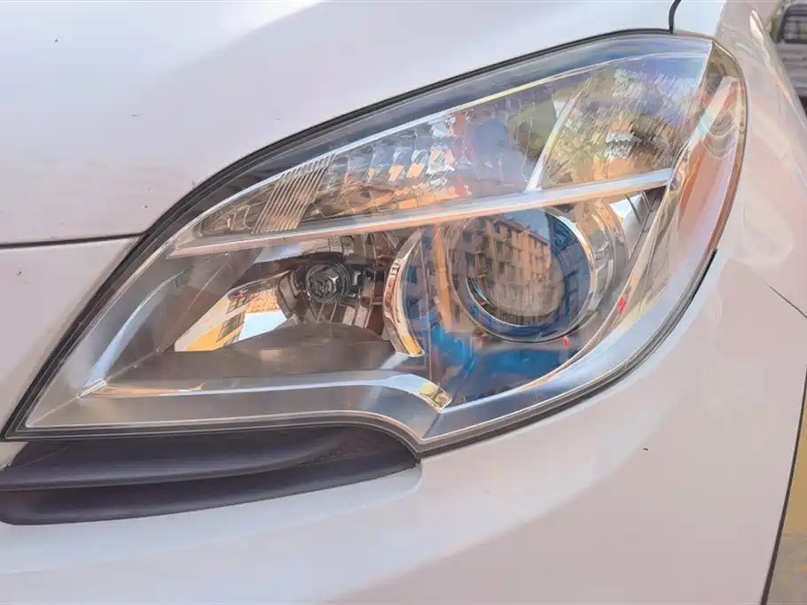 Buick Encore 2015 1.4T Automatic 2WD Urban Elite фото 5
