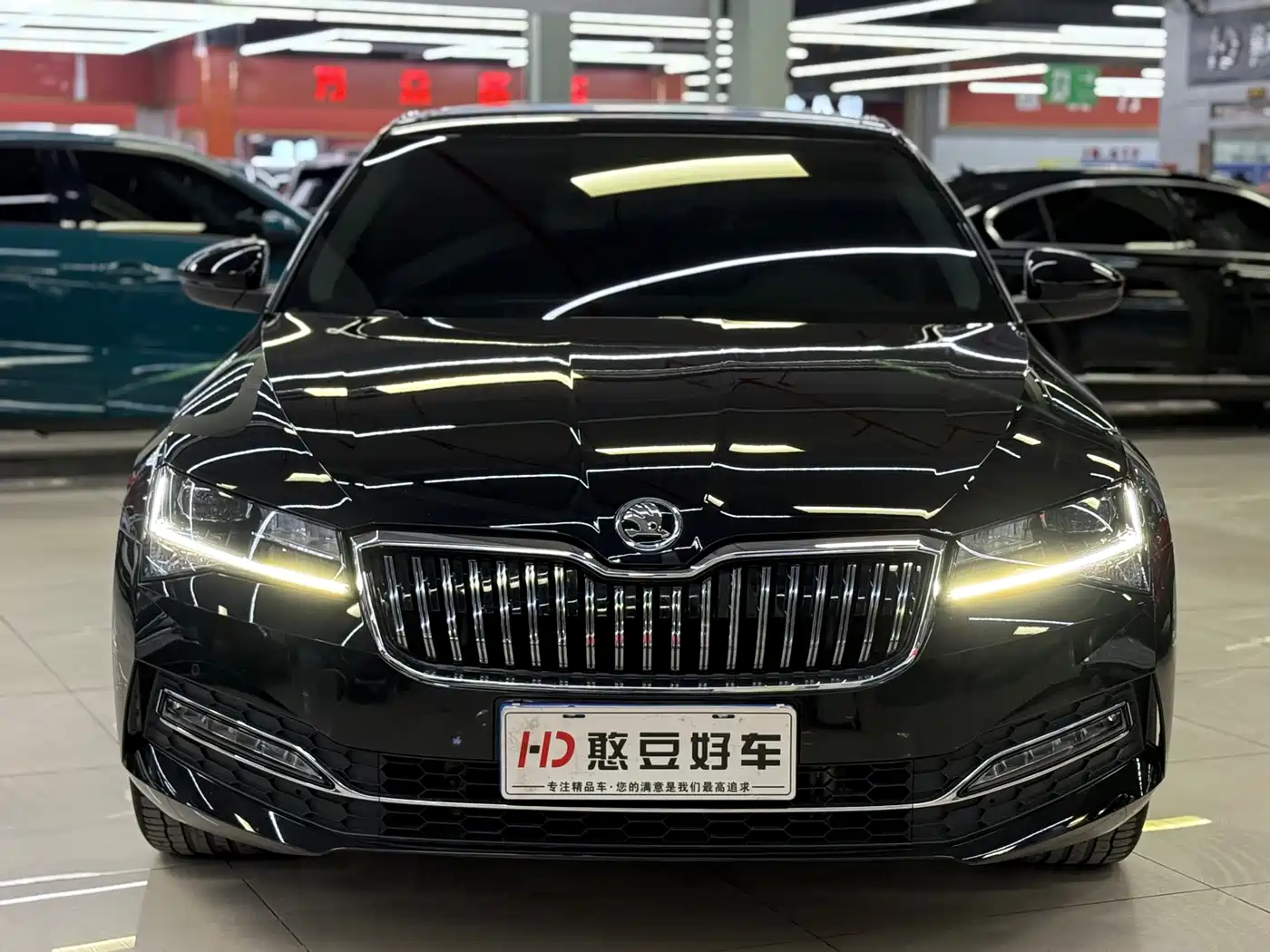 Škoda Superb 2025 Model TSI280 DSG Premium Edition фото 15