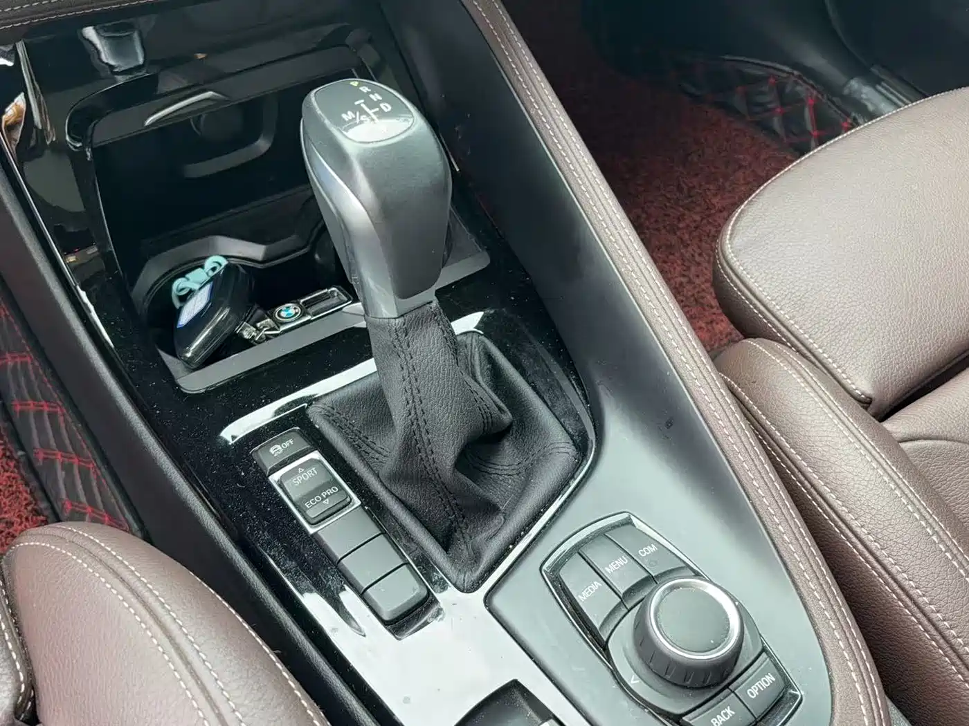 BMW X1 2019 sDrive18Li Premium Model фото 9