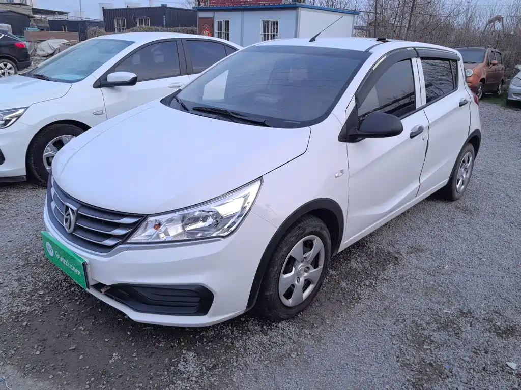 2021 Baojun 310
