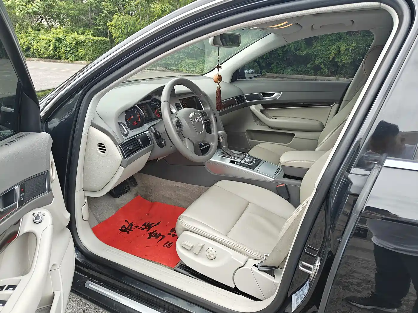 Audi A6L 2011 2.0 TFSI Automatic Comfort фото 19