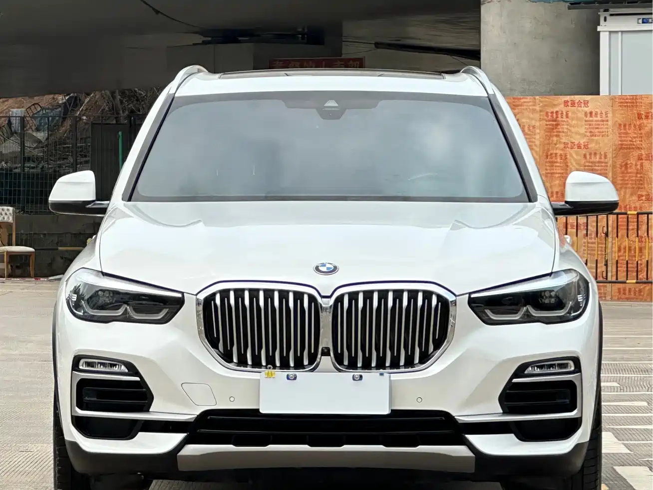 BMW X5 (Import) 2020 xDrive40i M Sport Package фото 2