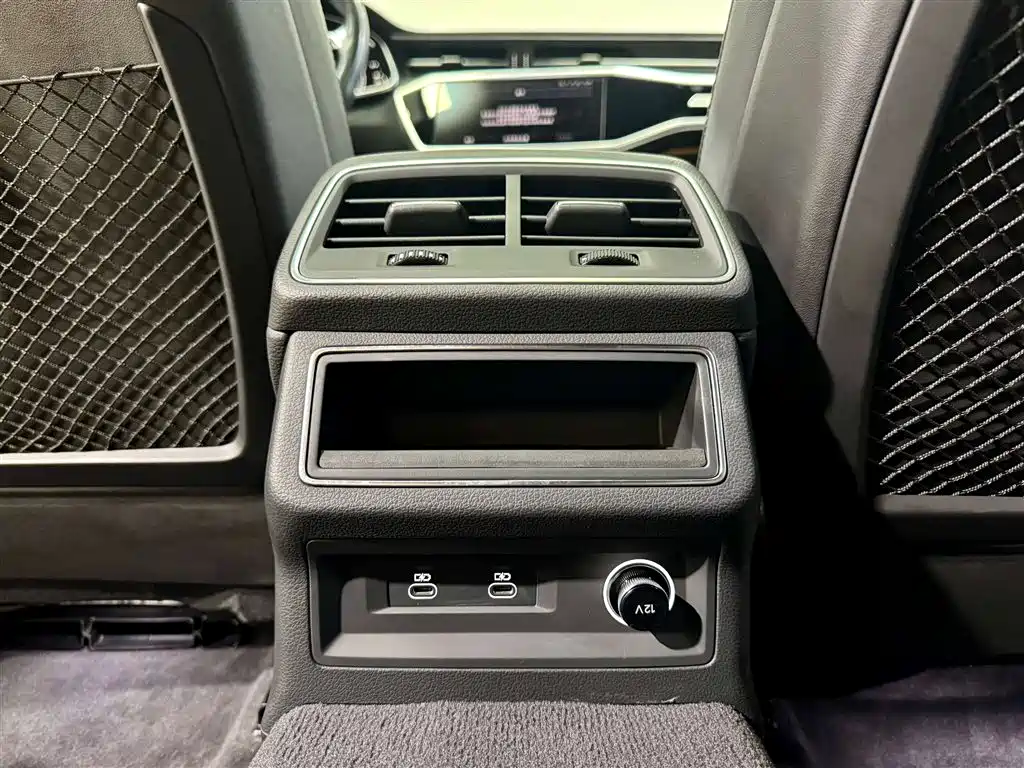 Audi A6L 2024 40 TFSI Luxury Dynamic фото 20