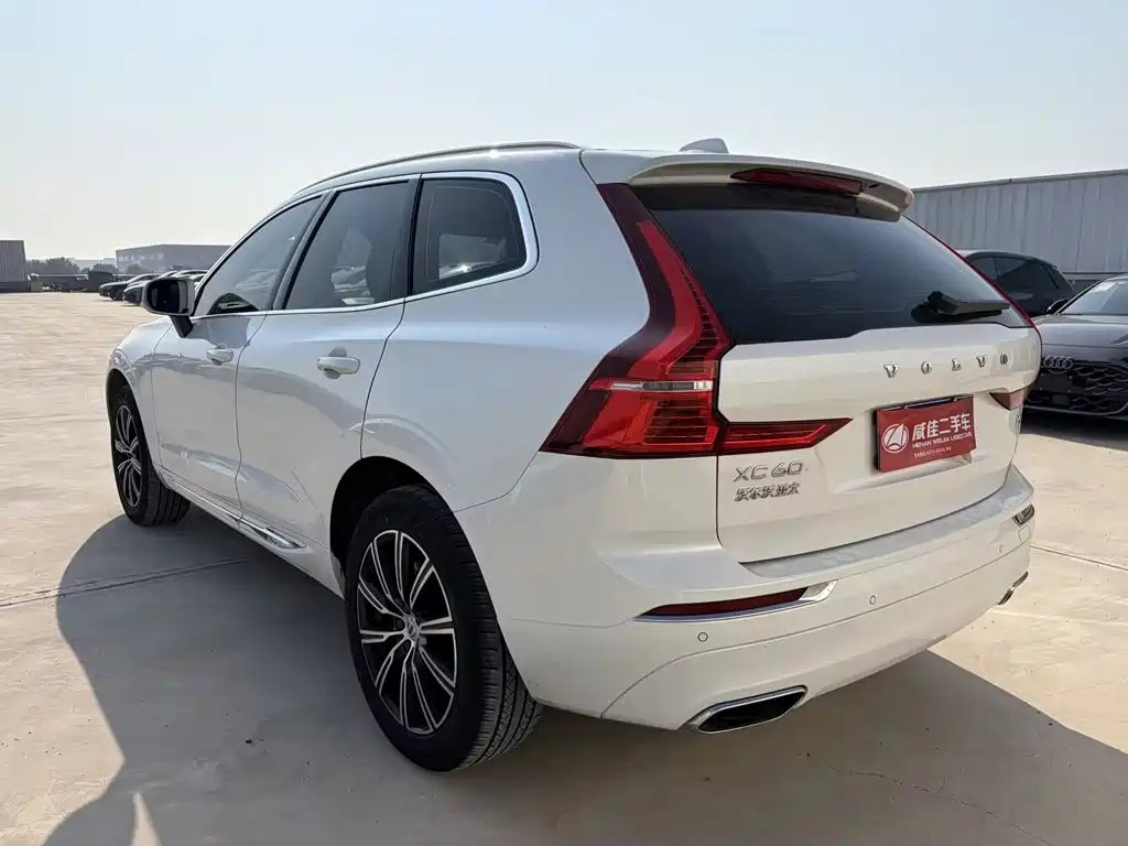 Photo 7 - Volvo XC60