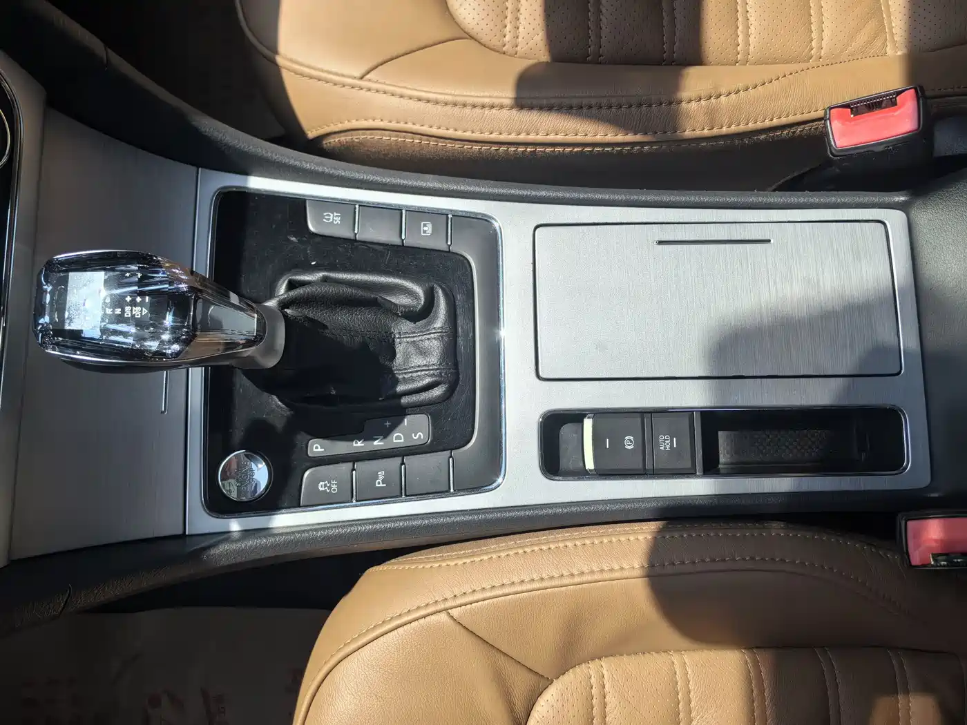 Volkswagen Passat 2014 2.0TSI DSG Executive Edition фото 16