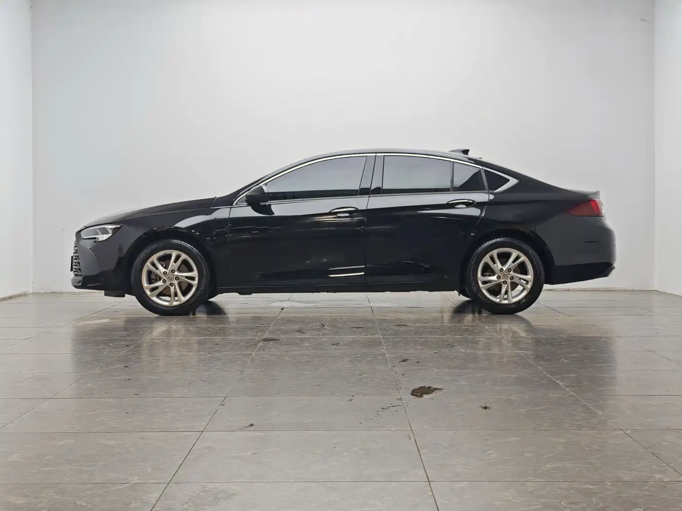 Buick Regal 2024 2023 552T Smart Enjoyment