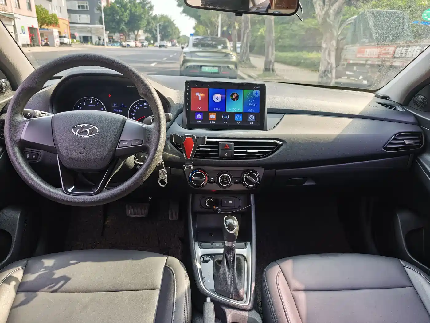 Hyundai Elantra 2020 1.6L Auto GL Pleasing Edition фото 9