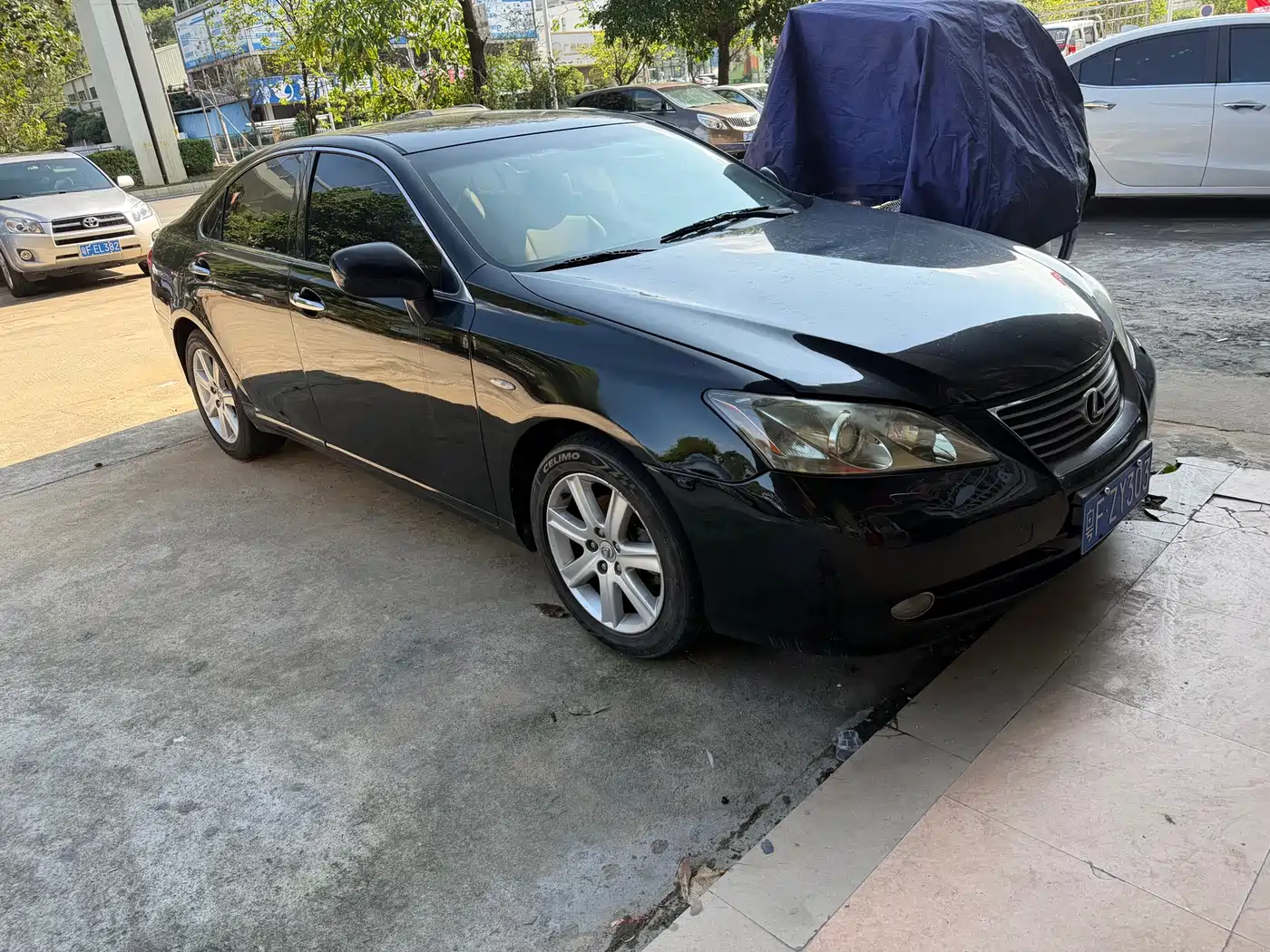 Lexus ES 2010 350 Luxury Edition фото 2