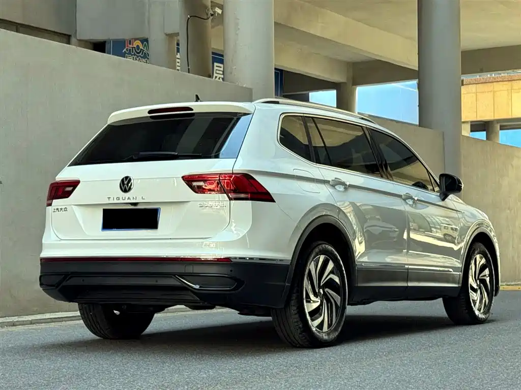 Volkswagen Tiguan L 2025 Model 300TSI Auto 2WD Dragon Edition фото 5