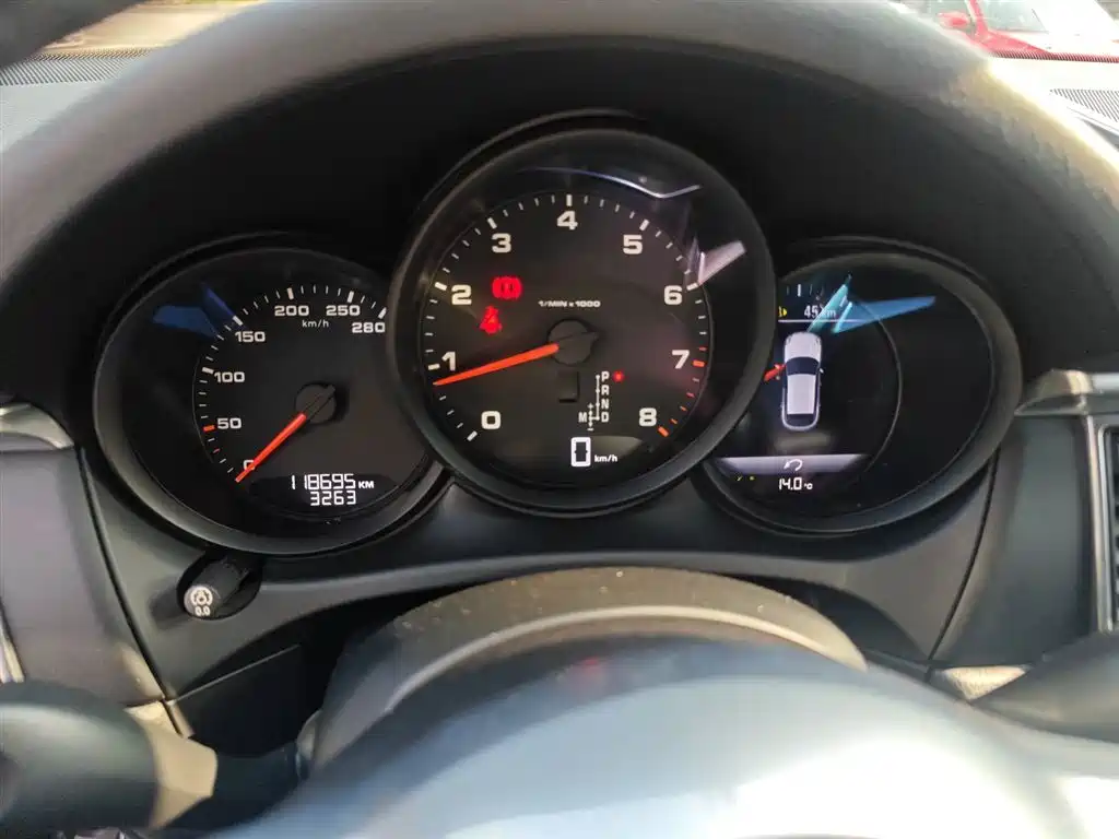 Porsche Macan 2017 Macan 2.0T фото 12