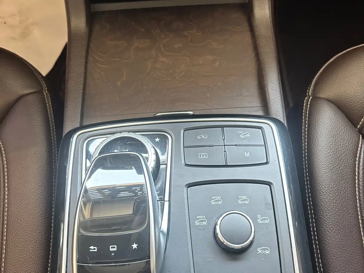 Mercedes-Benz GLE 2015 GLE 400 4MATIC фото 12