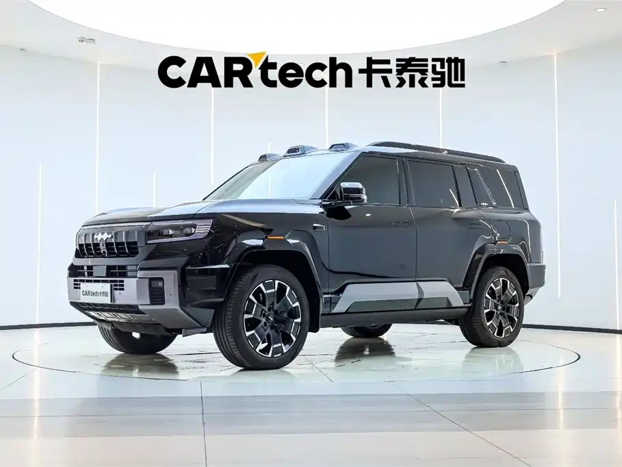 Fang Cheng Bao Leopard 8 2025 Zhiyong Flagship 6-Seater
