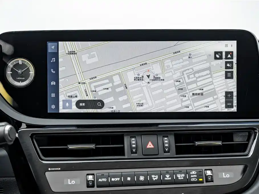 Lexus ES 2022 200 Excellence Edition фото 32