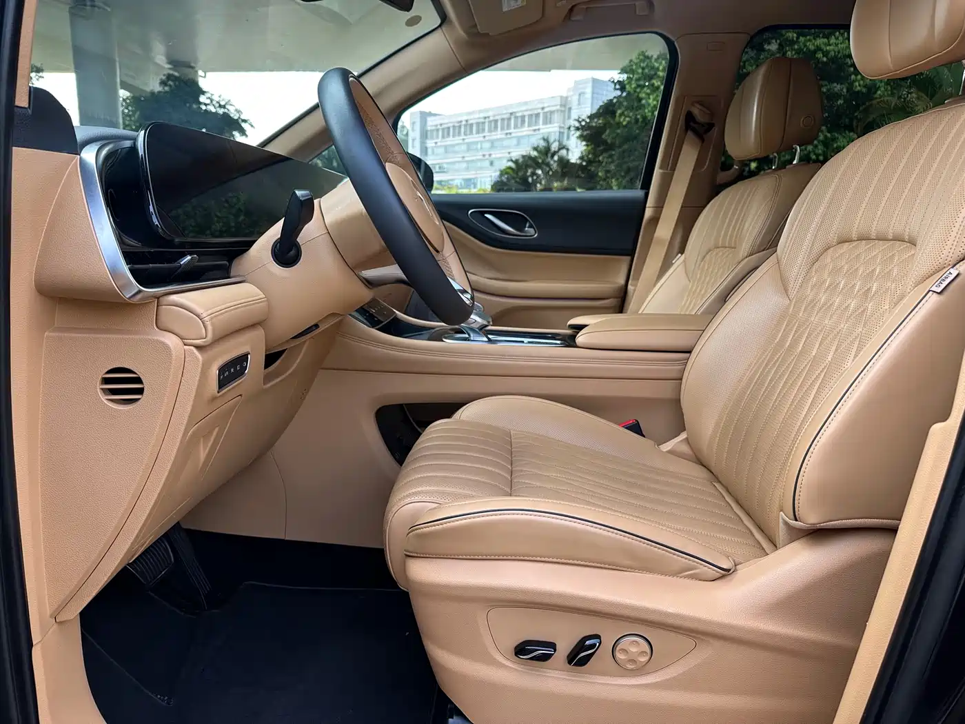 Voyah Auto Voyah Dreamer 2022 Low-carbon Dream+Smart Package фото 9