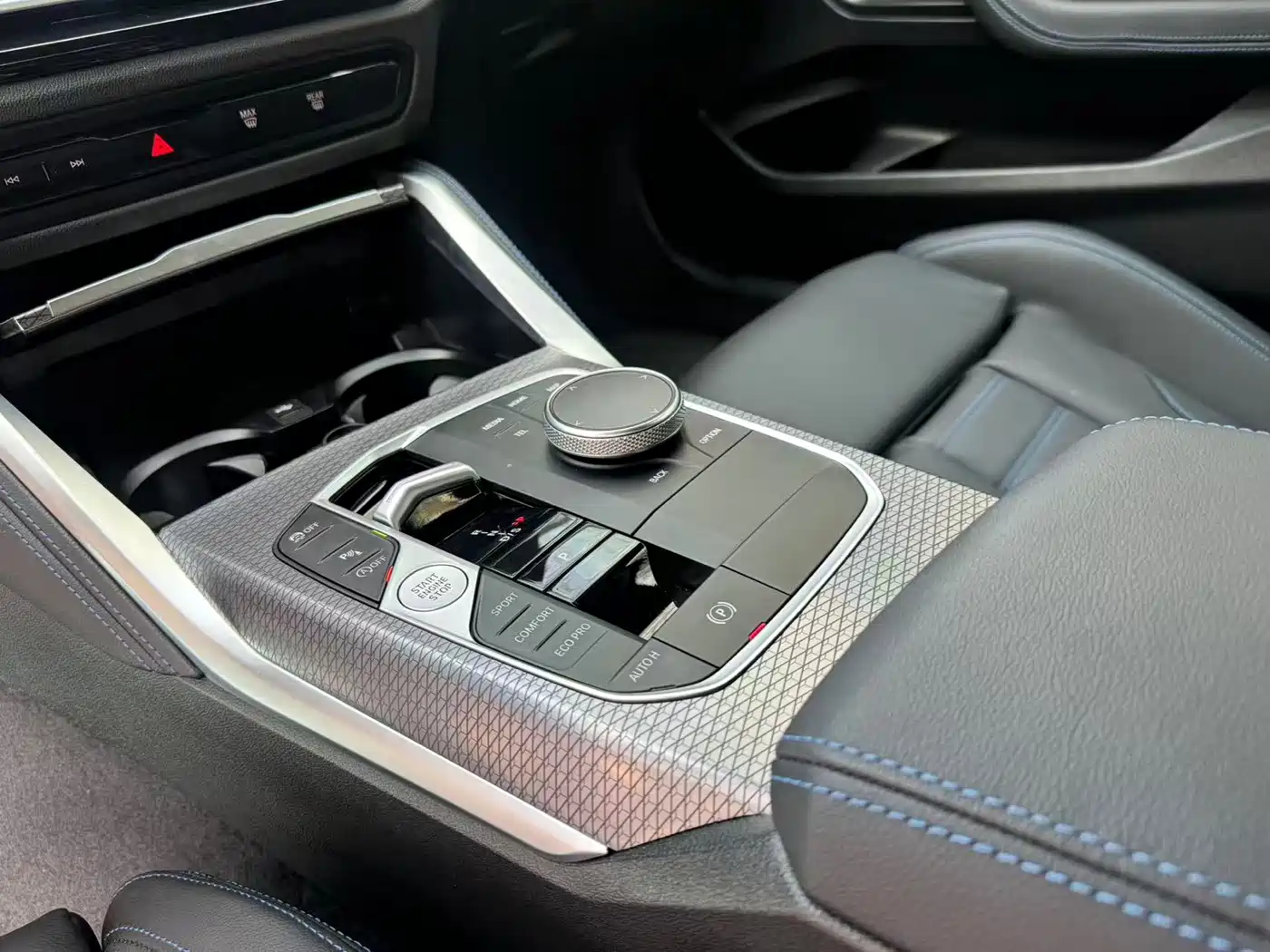 BMW M240i 2023 M240i фото 10