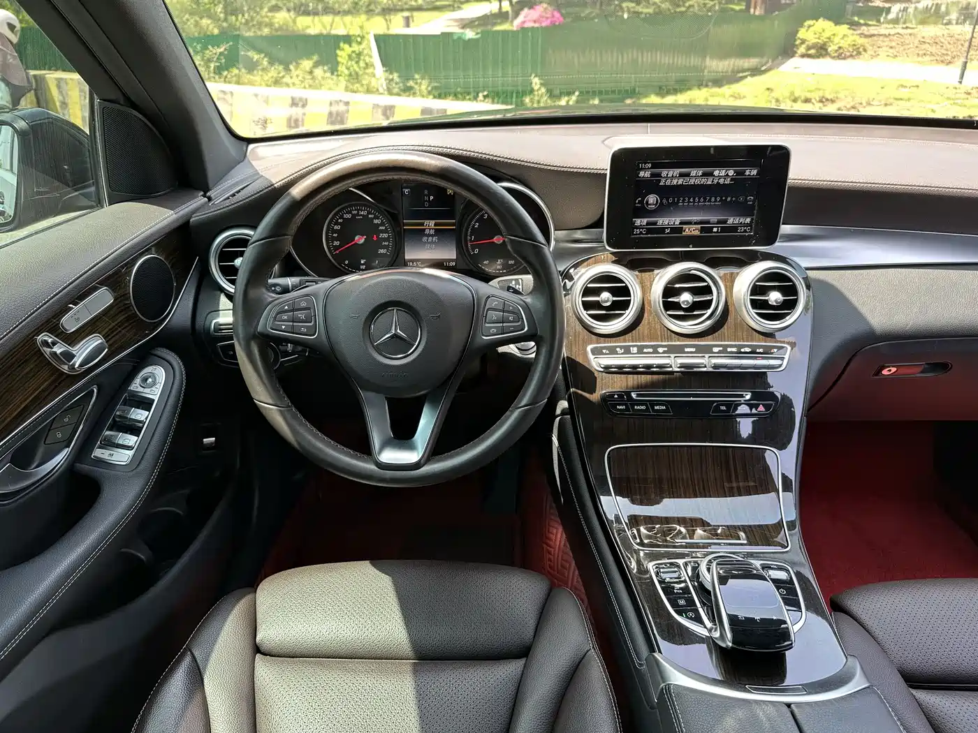 Mercedes-Benz GLC 2017 GLC 260 4MATIC Dynamic фото 20