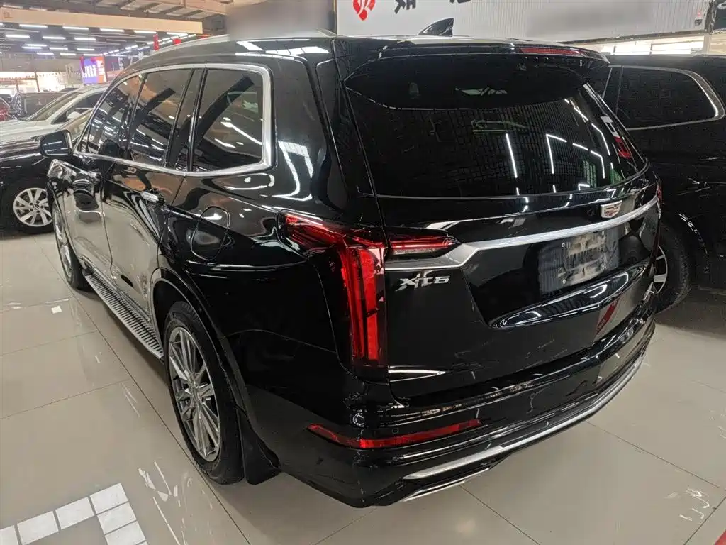 Cadillac XT6 2022 2.0T 7-Seater 2WD Luxury Edition фото 23