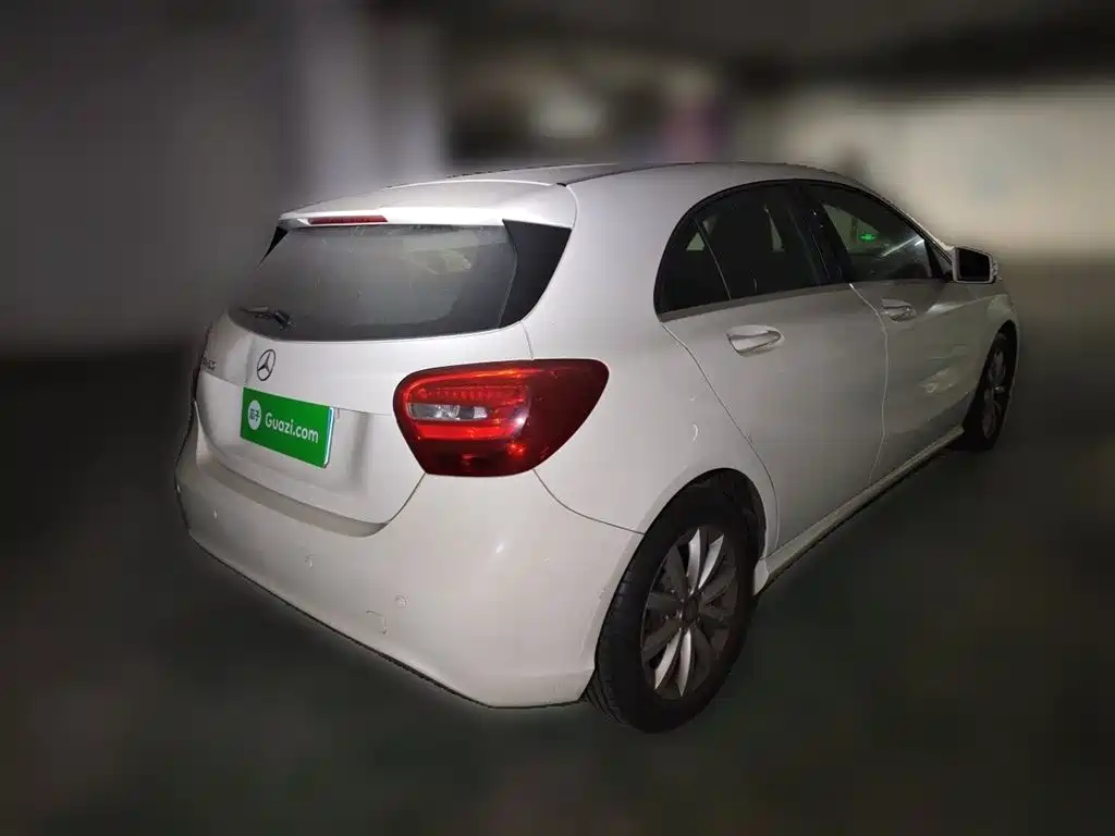 Mercedes-Benz A-Class (Import) 2016 A 180 фото 5