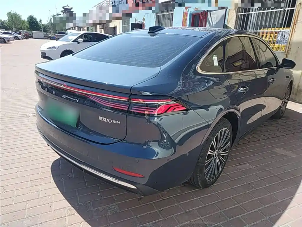 Geely Galaxy Galaxy A7 2025 EM-i фото 7