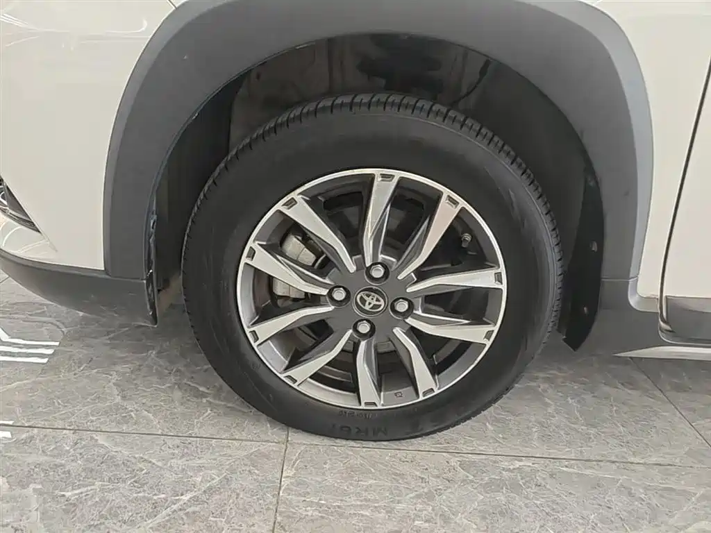 Toyota YARiS L Zhi Xuan 2021 Zhi Xuan X 1.5L CVT Luxury Edition фото 23