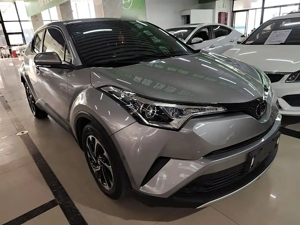 Toyota IZOA 2020 2.0L Yi Xiang Edition фото 4