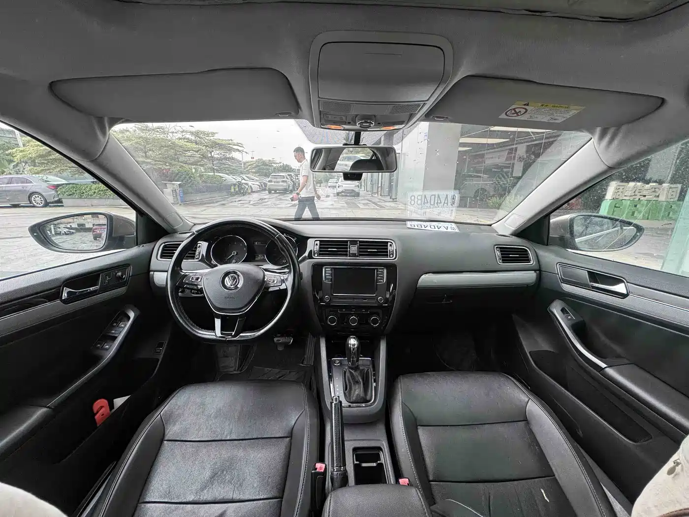 Volkswagen Sagitar 2017 230TSI Automatic Comfort фото 9